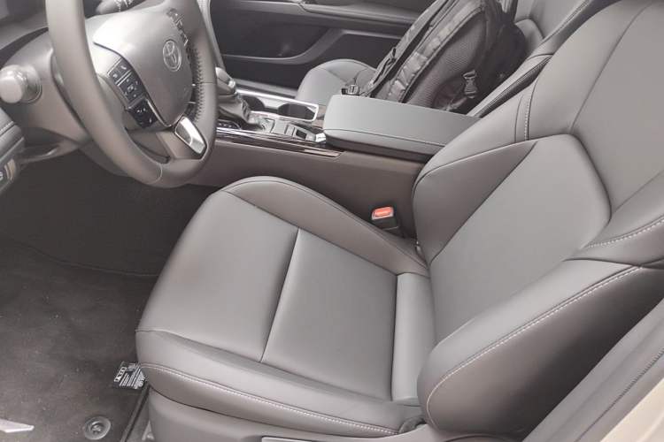 Used Toyota Camry 2026 Model 2.0E Elite Edition Left Front Seat