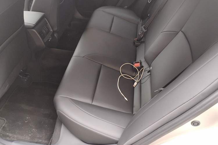 Used Toyota Camry 2026 Model 2.0E Elite Edition Left Rear Seat