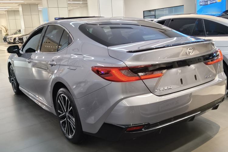 Used Toyota Camry 2026 Model Dual-Engine 2.0HSE Sport Lite Edition Rear Left 45 Deg