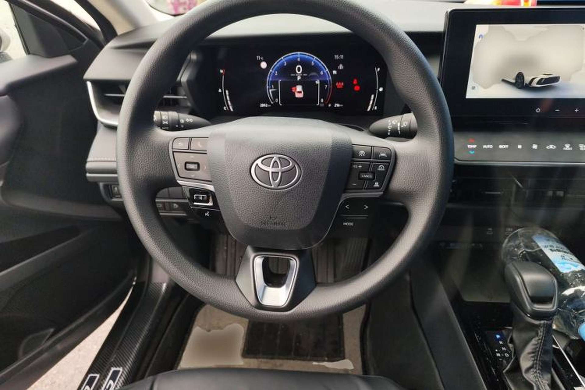 Used Toyota Camry 2026 Model 2.0E Elite Edition Steering Wheel