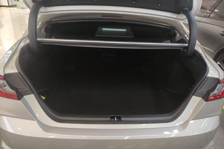 Used Toyota Camry 2026 Model 2.0E Elite Edition Trunk