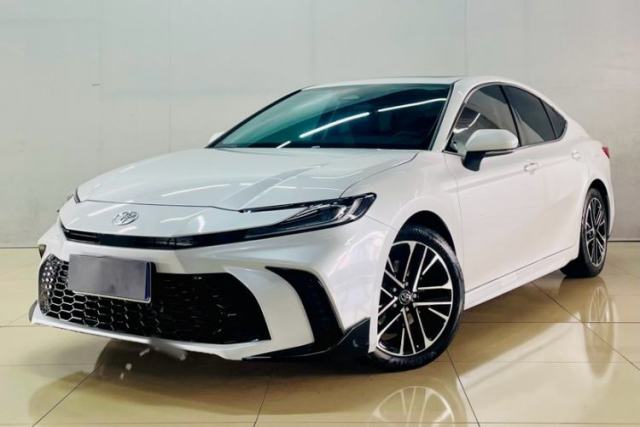 Used Toyota Camry 2026 Model Dual-Engine 2.0HSE Sport Lite Edition