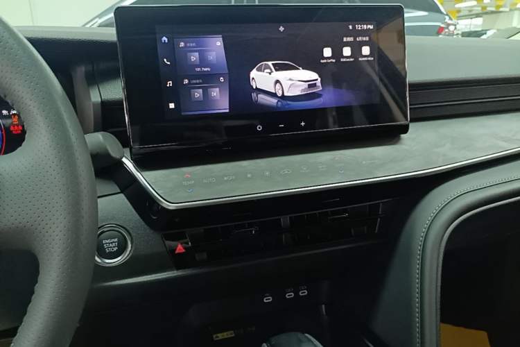 Used Toyota Camry 2026 Model 2.0GVP Luxury Edition Audio And AC Panel