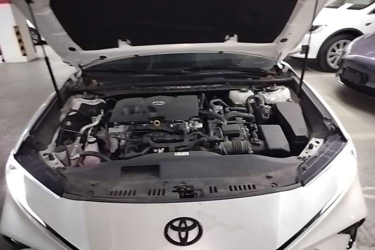 Used Toyota Camry 2026 Model Dual-Engine 2.0HXS Sport Plus Edition Engine Bay