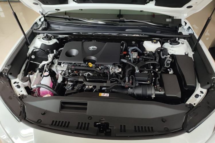 Used Toyota Camry 2026 Model Dual-Engine 2.0HGVP Luxury Edition Engine Bay