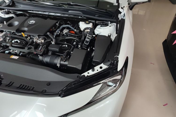 Used Toyota Camry 2026 Model Dual-Engine 2.0HGVP Luxury Edition Engine Bay Left