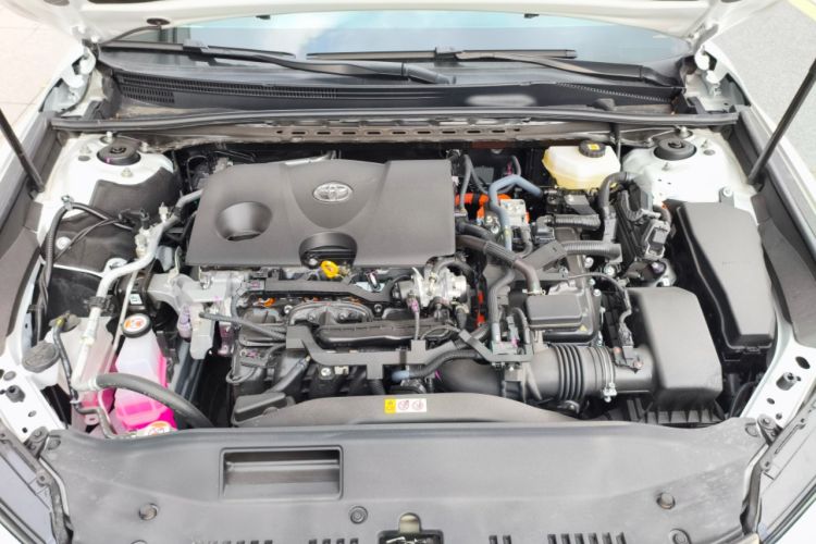 Used Toyota Camry 2026 Model Dual-Engine 2.0HSE Sport Lite Edition Engine Bay