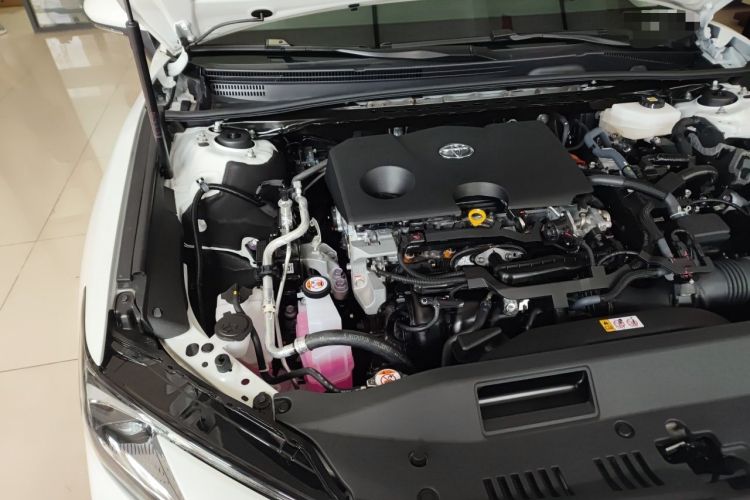 Used Toyota Camry 2026 Model Dual-Engine 2.0HGVP Luxury Edition Engine Bay Right