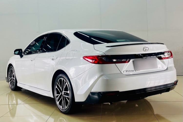 Used Toyota Camry 2026 Model Dual-Engine 2.0HSE Sport Lite Edition Exterior 5
