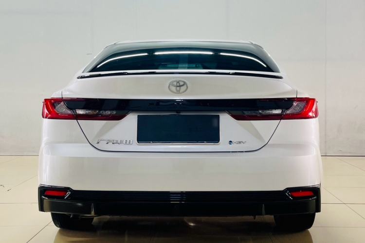 Used Toyota Camry 2026 Model Dual-Engine 2.0HSE Sport Lite Edition Exterior 7