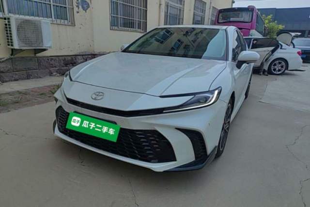 Used Toyota Camry 2026 Model Dual-Engine 2.0HSE Sport Lite Edition