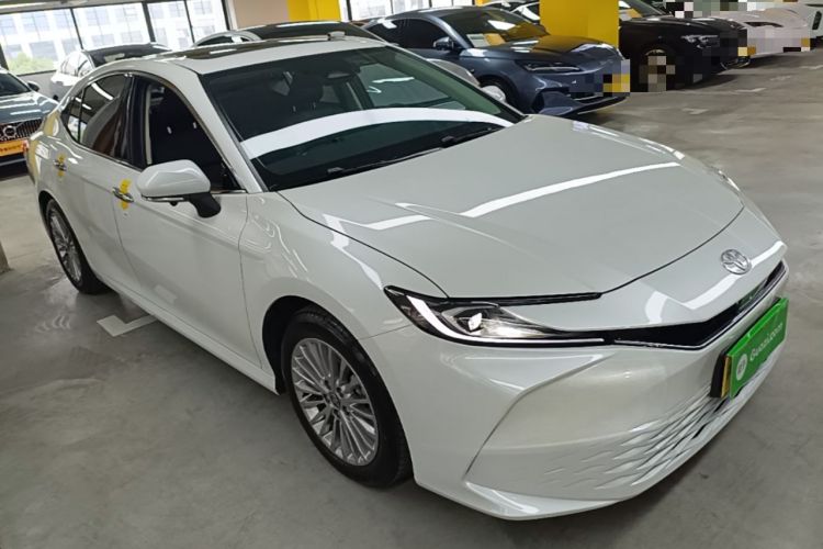 Used Toyota Camry 2026 Model 2.0GVP Luxury Edition Front Right 45 Deg
