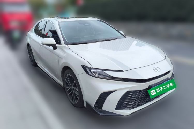 Used Toyota Camry 2026 Model Dual-Engine 2.0HSE Sport Lite Edition Front Right 45 Deg
