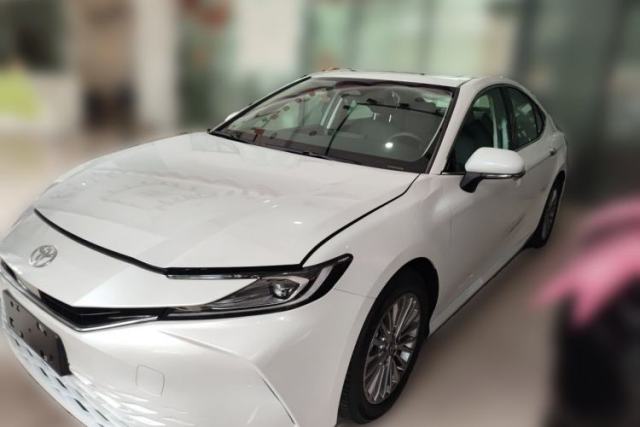 Used Toyota Camry 2026 Model Dual-Engine 2.0HGVP Luxury Edition