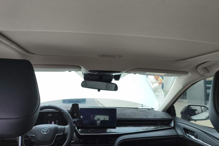 Used Toyota Camry 2026 Model Dual-Engine 2.0HSE Sport Lite Edition Headliner
