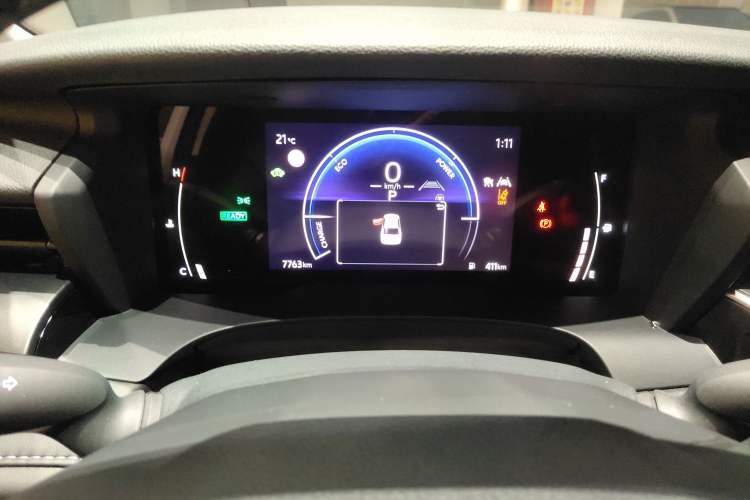 Used Toyota Camry 2026 Model Dual-Engine 2.0HSE Sport Lite Edition Instrument Cluster