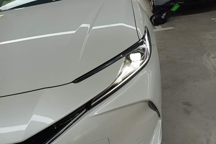 Used Toyota Camry 2026 Model 2.0GVP Luxury Edition Left Front Headlight