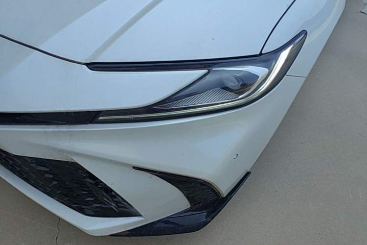 Used Toyota Camry 2026 Model Dual-Engine 2.0HSE Sport Lite Edition Left Front Headlight