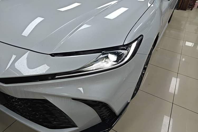 Used Toyota Camry 2026 Model Dual-Engine 2.0HSE Sport Lite Edition Left Front Headlight