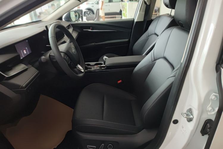 Used Toyota Camry 2026 Model Dual-Engine 2.0HGVP Luxury Edition Left Front Seat