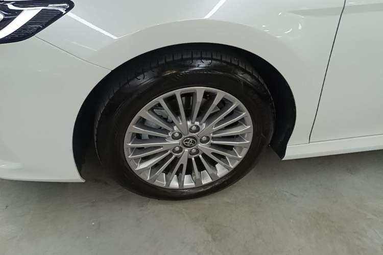 Used Toyota Camry 2026 Model 2.0GVP Luxury Edition Left Front Wheel Hub