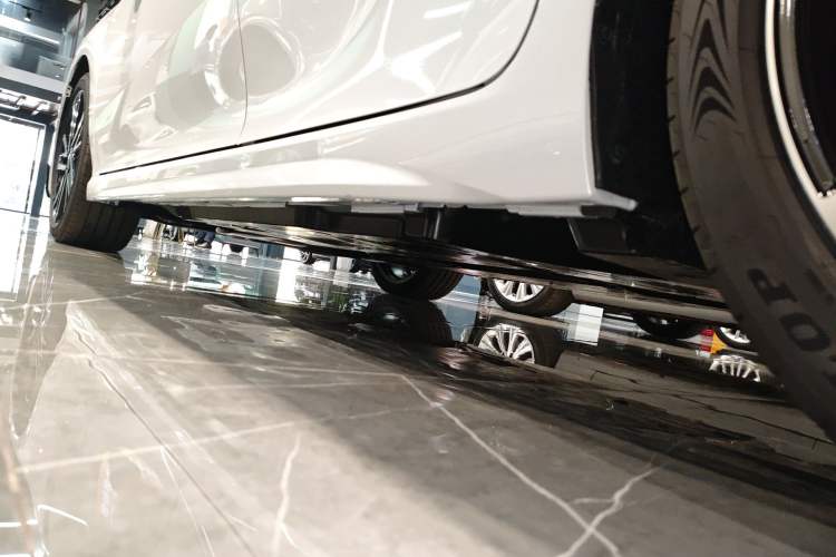 Used Toyota Camry 2026 Model 2.0S Sport Edition Left Side Sill