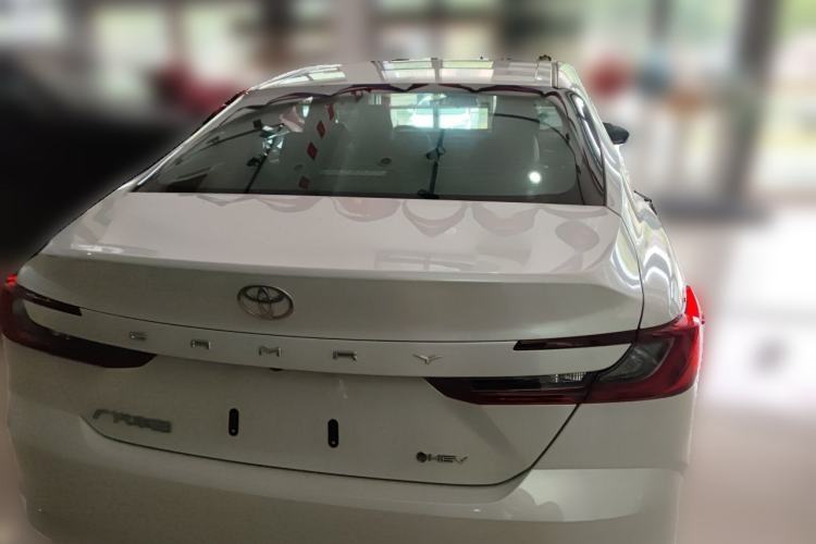 Used Toyota Camry 2026 Model Dual-Engine 2.0HGVP Luxury Edition Rear