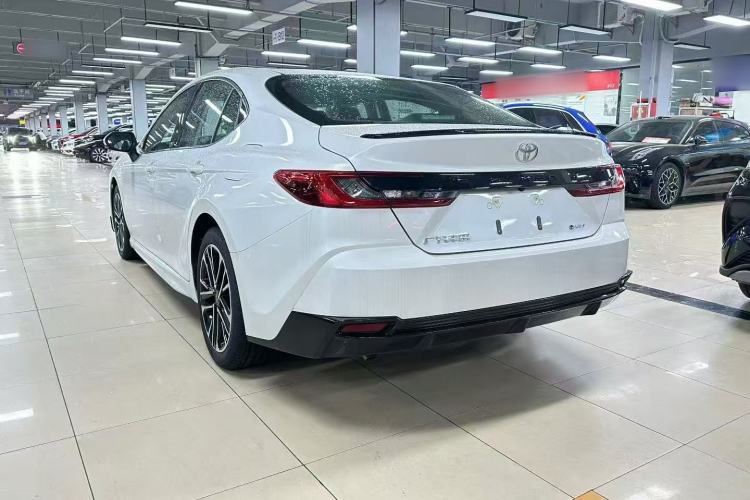 Used Toyota Camry 2026 Model Dual-Engine 2.0HSE Sport Lite Edition Rear Left 45 Deg