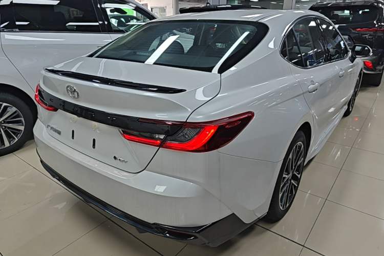 Used Toyota Camry 2026 Model Dual-Engine 2.0HSE Sport Lite Edition Rear Right 45 Deg