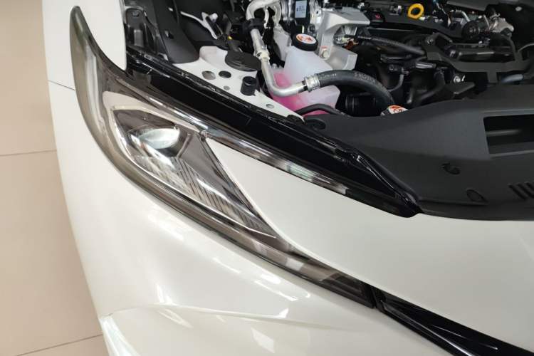 Used Toyota Camry 2026 Model Dual-Engine 2.0HGVP Luxury Edition Right Front Headlight