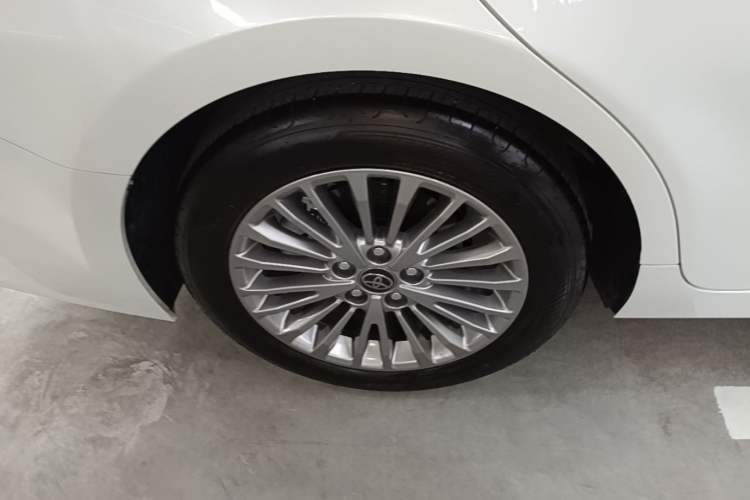 Used Toyota Camry 2026 Model 2.0GVP Luxury Edition Right Rear Wheel Hub