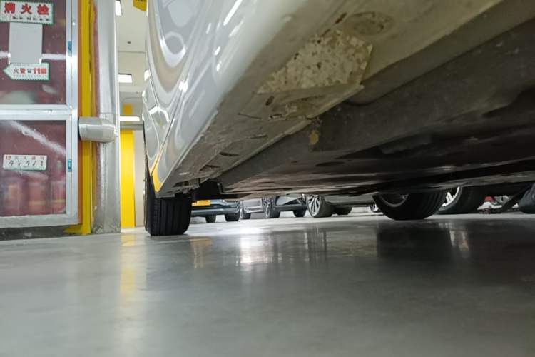 Used Toyota Camry 2026 Model 2.0GVP Luxury Edition Right Side Sill