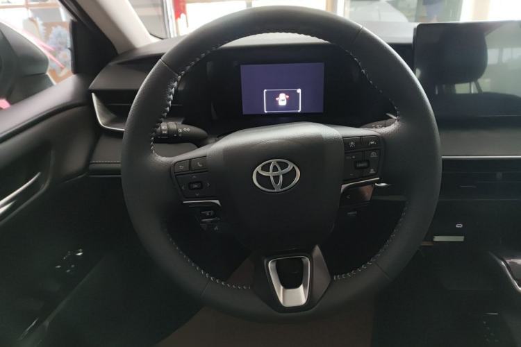 Used Toyota Camry 2026 Model Dual-Engine 2.0HGVP Luxury Edition Steering Wheel