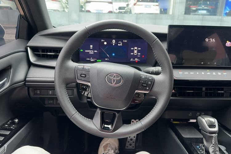 Used Toyota Camry 2026 Model Dual-Engine 2.0HXS Sport Plus Edition Steering Wheel