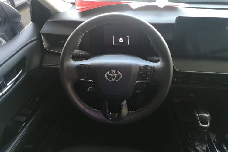 Used Toyota Camry 2026 Model Dual-Engine 2.0HSE Sport Lite Edition Steering Wheel