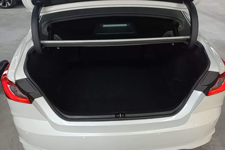 Used Toyota Camry 2026 Model 2.0GVP Luxury Edition Trunk