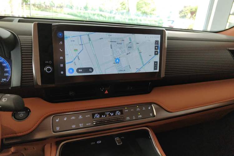 Used Toyota Century 2024 3.5L PHEV Base Version Audio And AC Panel