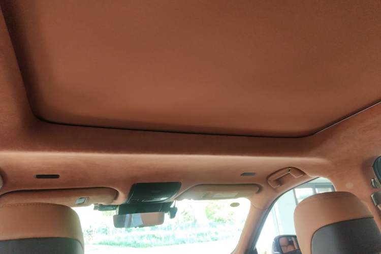 Used Toyota Century 2024 3.5L PHEV Base Version Headliner