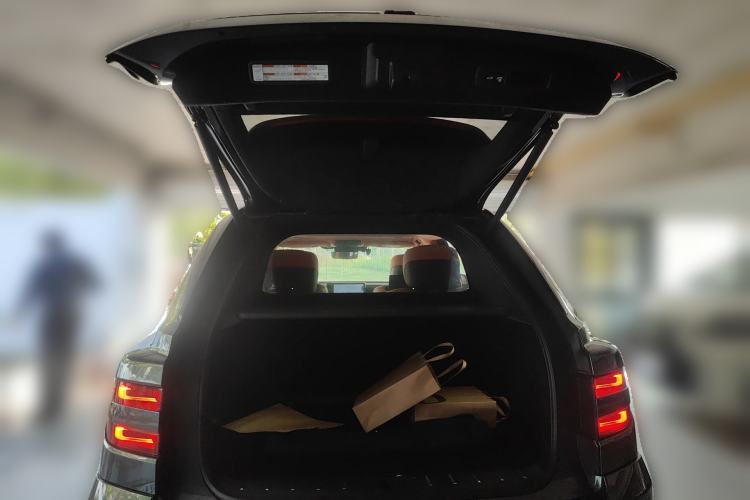 Used Toyota Century 2024 3.5L PHEV Base Version Trunk
