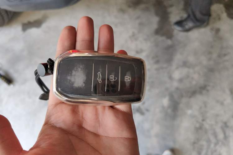Used Toyota Century 2024 3.5L PHEV Base Version Vehicle Key