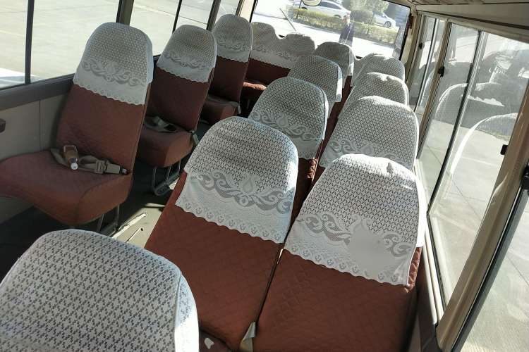 Used Toyota Coaster 2013 2.7L Gasoline Premium Version 20-Seater 3TR Left Rear Seat