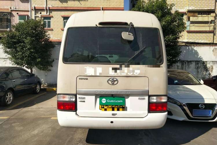 Used Toyota Coaster 2013 2.7L Gasoline Premium Version 20-Seater 3TR Rear