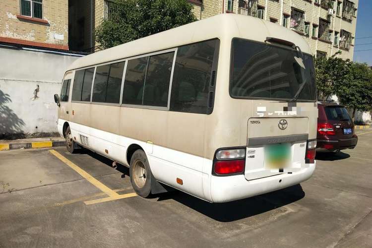 Used Toyota Coaster 2013 2.7L Gasoline Premium Version 20-Seater 3TR Rear Left 45 Deg