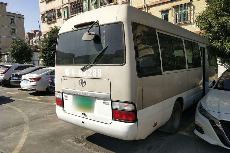 Used Toyota Coaster 2013 2.7L Gasoline Premium Version 20-Seater 3TR Rear Right 45 Deg