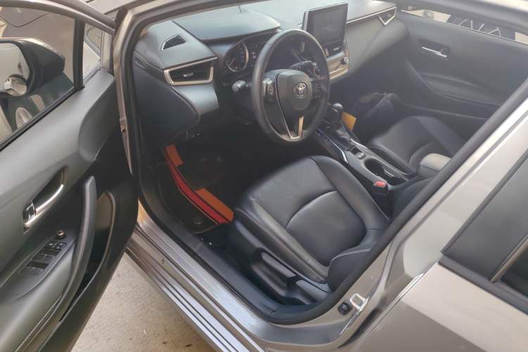 Used Toyota Corolla 2019 1.2T S-CVT GL-i Luxury Edition Driver Seat