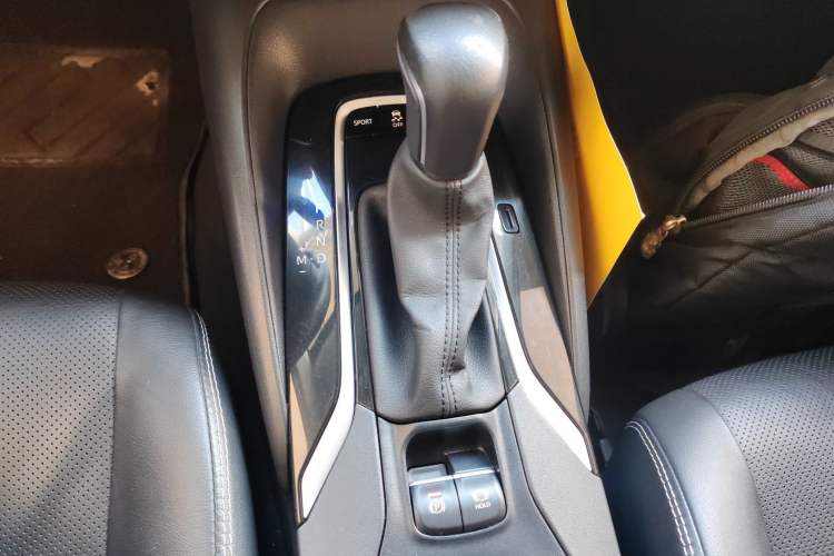 Used Toyota Corolla 2019 1.2T S-CVT GL-i Luxury Edition Gear Lever