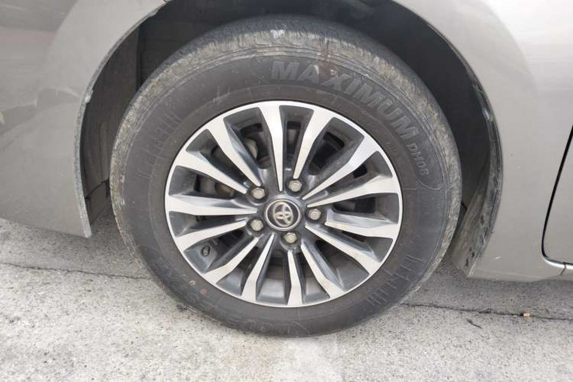 Used Toyota Corolla 2017 Revised Version 1.2T S-CVT GL Left Front Wheel Hub