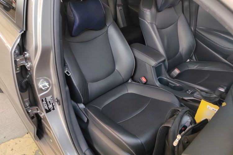 Used Toyota Corolla 2019 1.2T S-CVT GL-i Luxury Edition Right Front Seat