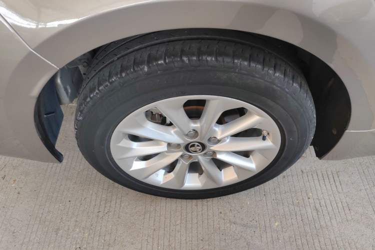 Used Toyota Corolla 2019 1.2T S-CVT GL-i Luxury Edition Right Rear Wheel Hub