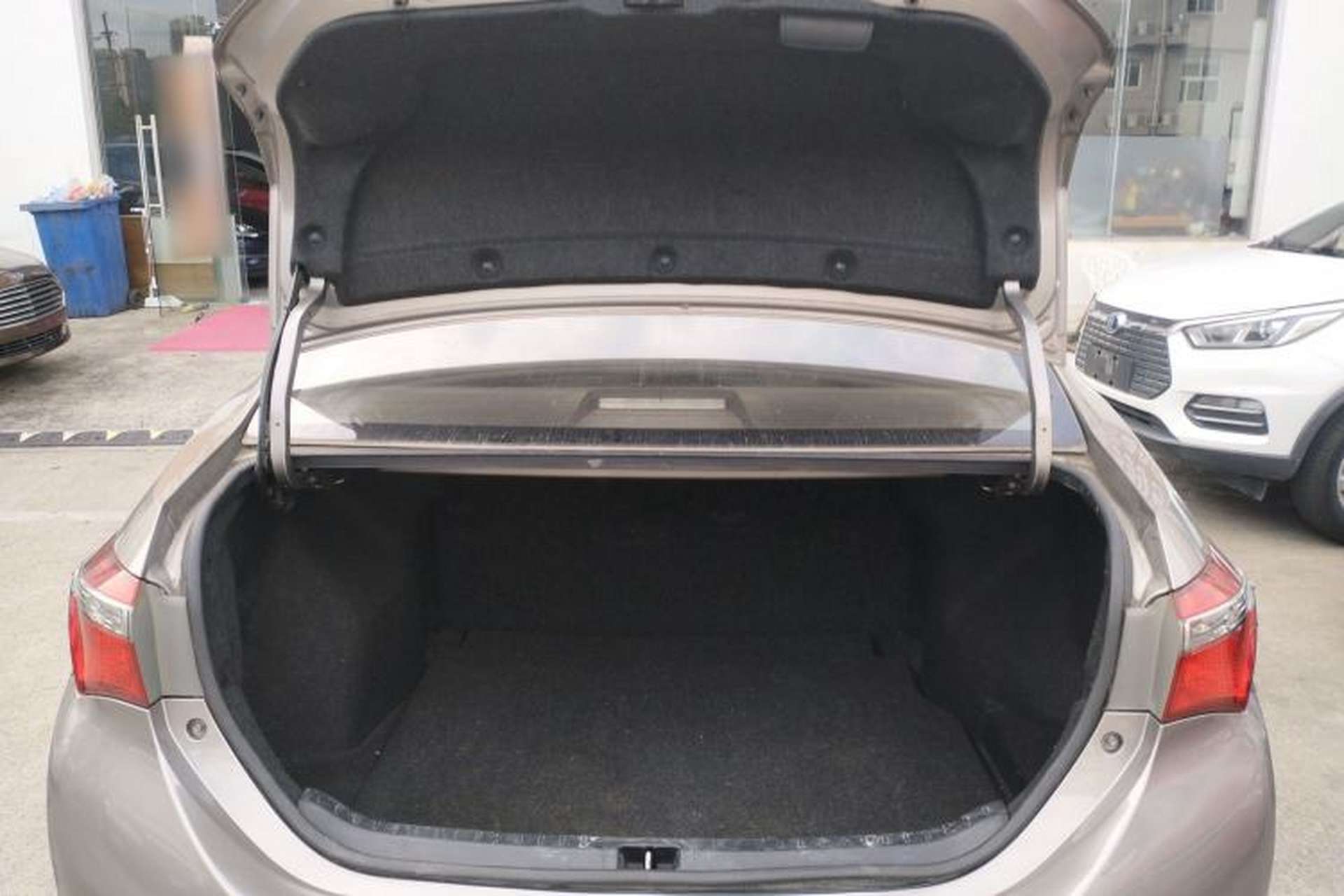 Used Toyota Corolla 2017 Revised Version 1.2T S-CVT GL Trunk